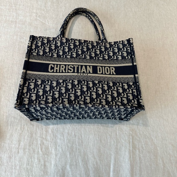 Christian Dior Tote Navy Blue - Picture 10 of 14